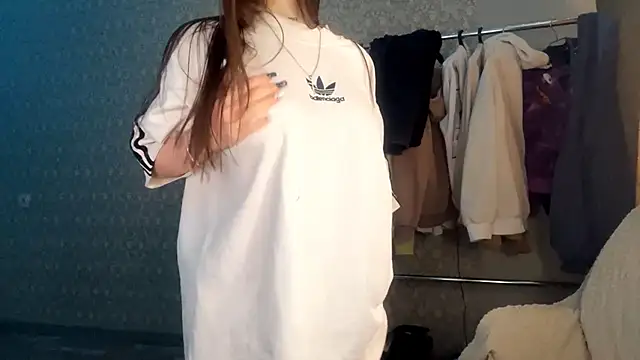 LumPetal online show from February 22, 3:09 am