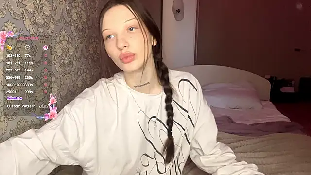 LumPetal online show from February 19, 5:04 am