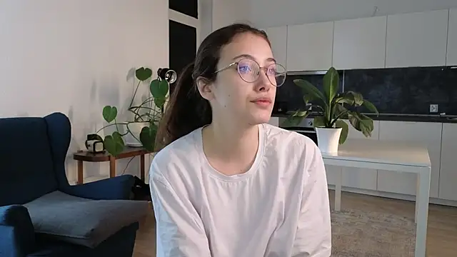 Snapshot of PamTrower chatting on February 21, 8:27 am PamTrower online show from February 21, 8:27 am