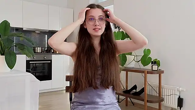 Snapshot of PamTrower chatting on February 13, 5:29 am PamTrower online show from February 13, 5:29 am