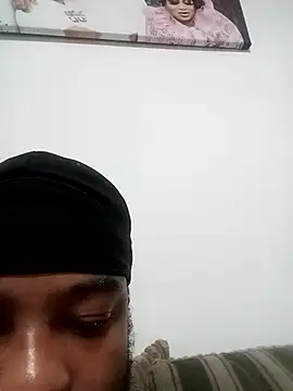 secretshhh202 online show from April 14, 4:56 pm