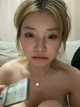 Snapshot of Rabbit-15 chatting on July 3, 1:28 pm Rabbit-15 online show from July 3, 1:28 pm