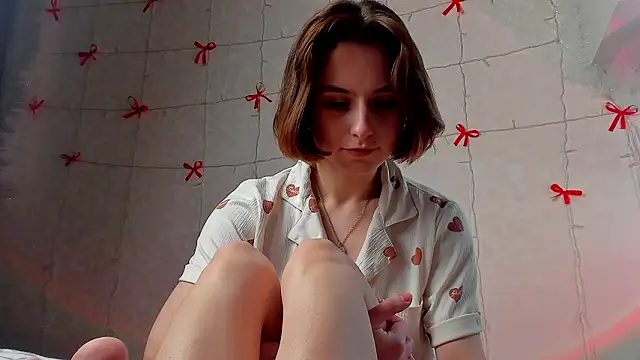 VelvetCaress online show from February 9, 9:29 am