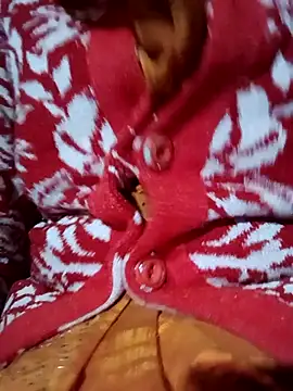 Snapshot of Komal9080 chatting on February 4, 3:18 pm Komal9080 online show from February 4, 3:18 pm