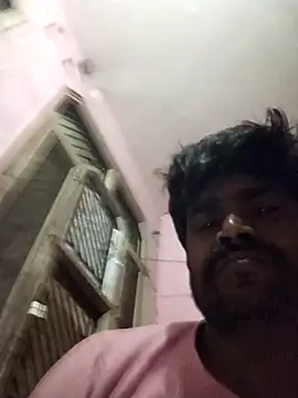 Snapshot of Komal9080 chatting on February 13, 10:10 pm Komal9080 online show from February 13, 10:10 pm