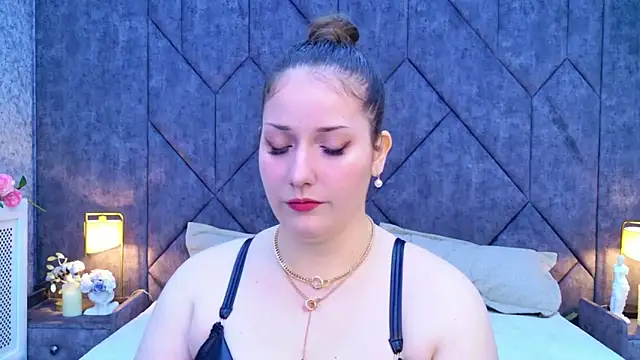 Anora Mills online show from March 24, 5:51 am