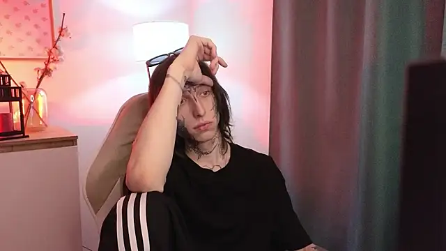 swagamee online show from April 18, 9:04 pm