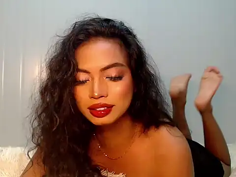 Snapshot of girlyteengrl chatting on February 9, 2:48 pm girlyteengrl online show from February 9, 2:48 pm