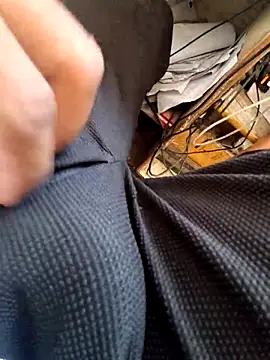 Snapshot of hot---boy1 chatting on February 18, 5:49 am hot---boy1 online show from February 18, 5:49 am