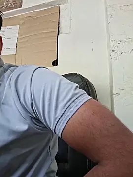 Snapshot of hot---boy1 chatting on February 24, 5:30 am hot---boy1 online show from February 24, 5:30 am