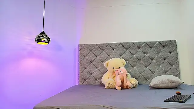 Snapshot of Samanta-Rose chatting on February 27, 3:29 am Samanta-Rose online show from February 27, 3:29 am