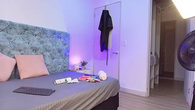 Snapshot of Samanta-Rose chatting on February 10, 3:16 am Samanta-Rose online show from February 10, 3:16 am