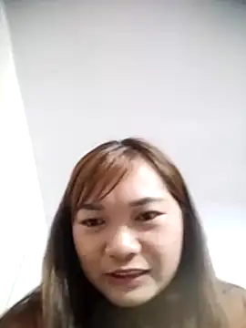 Snapshot of cute-hiphop chatting on June 9, 5:47 pm cute-hiphop online show from June 9, 5:47 pm