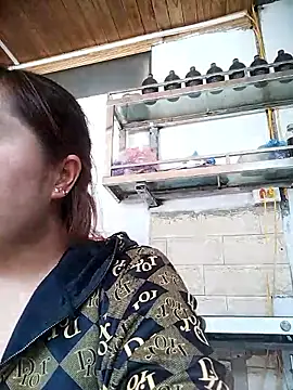 Snapshot of cute-hiphop chatting on June 7, 4:39 am cute-hiphop online show from June 7, 4:39 am