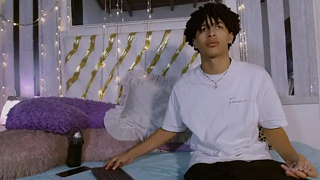 ian smith  online show from March 6, 12:11 pm