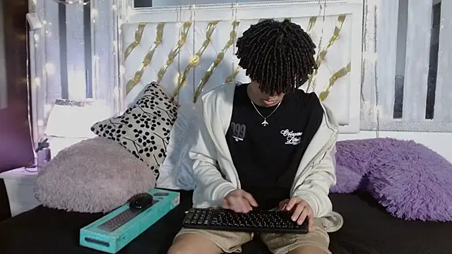 ian smith  online show from February 11, 11:54 am