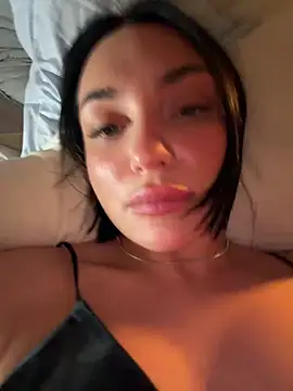 Snapshot of HotDevilGirl_ chatting on March 2, 5:09 pm HotDevilGirl online show from March 2, 5:09 pm