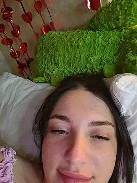 Snapshot of HotDevilGirl_ chatting on February 26, 7:03 pm HotDevilGirl online show from February 26, 7:03 pm