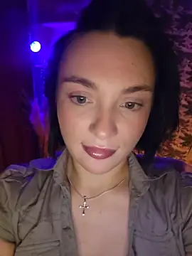 Snapshot of HotDevilGirl_ chatting on February 7, 4:15 pm HotDevilGirl online show from February 7, 4:15 pm