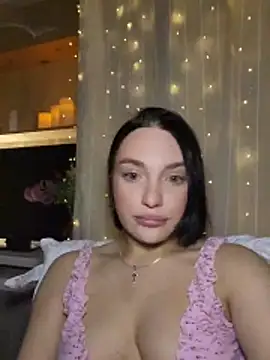 Snapshot of HotDevilGirl_ chatting on February 10, 4:17 pm HotDevilGirl online show from February 10, 4:17 pm