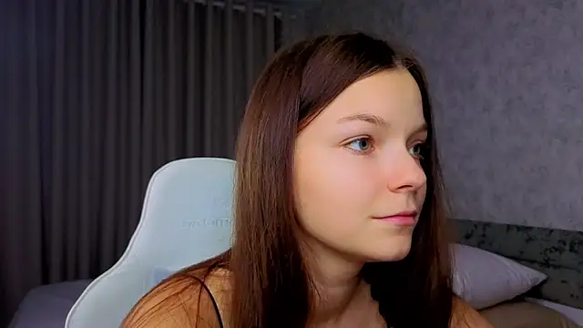 Snapshot of ElizaPizza chatting on May 31, 6:02 pm ElizaPizza online show from May 31, 6:02 pm