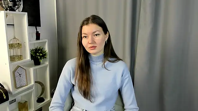 Snapshot of TobiMillinor chatting on February 5, 9:38 am TobiMillinor online show from February 5, 9:38 am