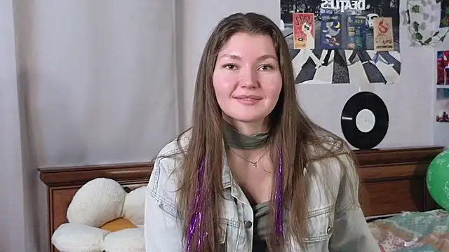 Snapshot of TobiMillinor chatting on February 16, 7:34 pm TobiMillinor online show from February 16, 7:34 pm