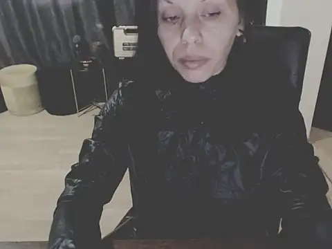 IconDomme online show from February 25, 7:03 pm