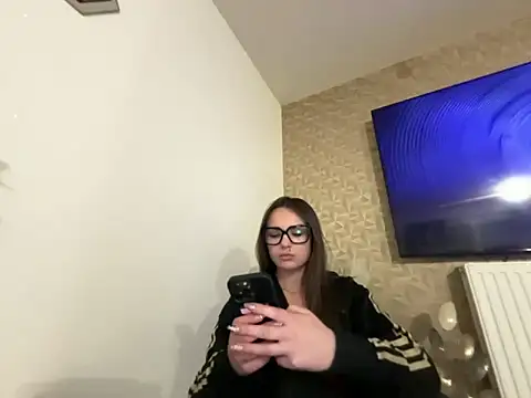 alixxxm7 online show from February 21, 7:38 pm