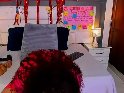 RED VIOLETH online show from February 16, 1:54 pm