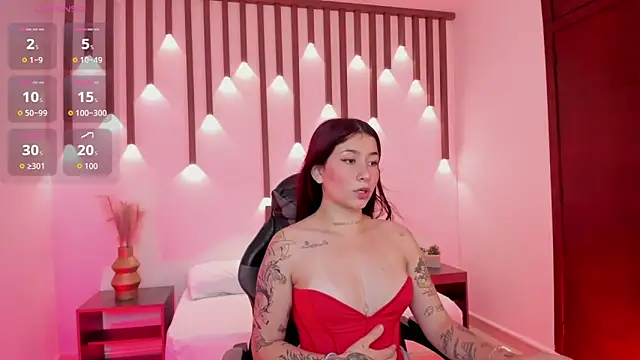 charlottee27  online show from April 19, 2:12 am