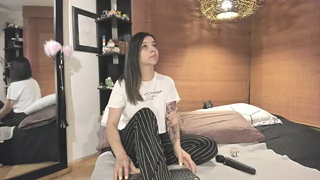 Ana-Spencer online show from May 9, 3:21 am
