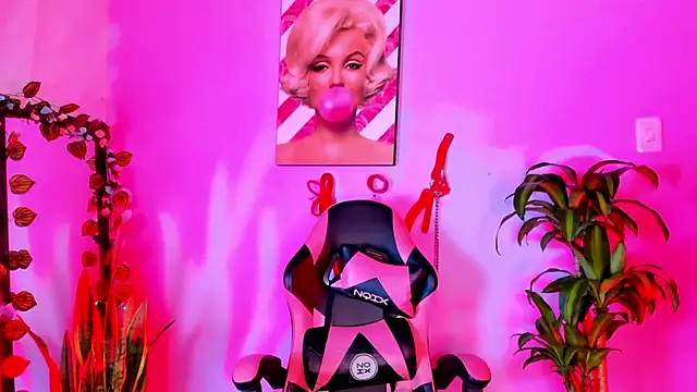 Snapshot of kenia_thompsom01 chatting on February 3, 2:53 am kenia thompsom01 online show from February 3, 2:53 am