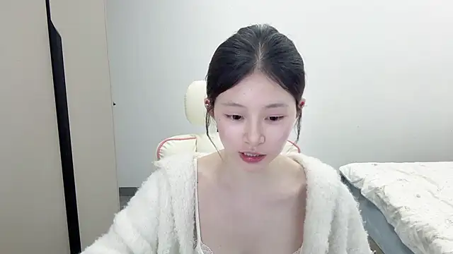 DYyyyyy-- online show from March 5, 12:24 pm