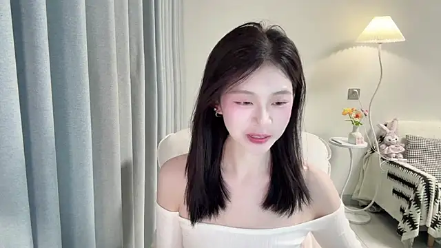 DYyyyyy-- online show from April 15, 11:38 am