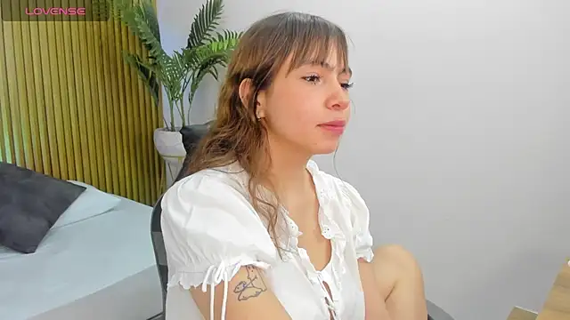 milaack  online show from February 13, 7:36 pm