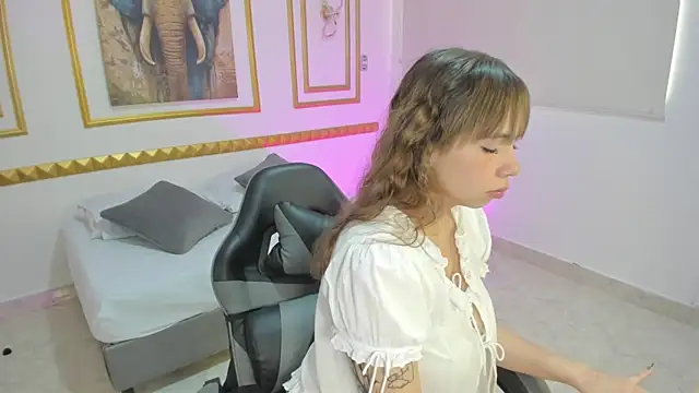 milaack  online show from February 26, 7:47 pm