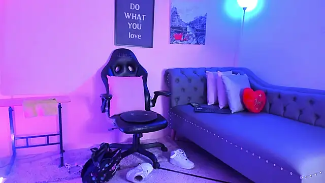 victoriazans online show from March 28, 10:49 am