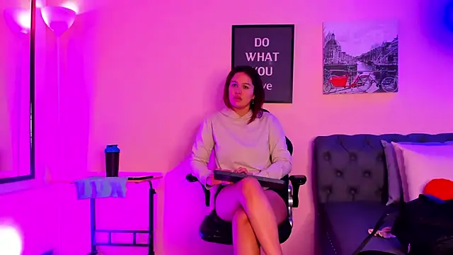 victoriazans online show from March 26, 11:08 am