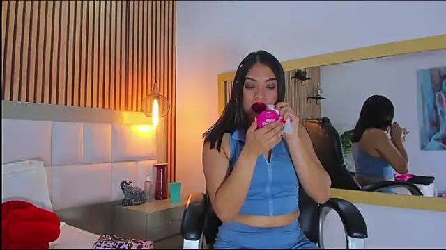 Georgia Vega online show from February 20, 7:27 pm