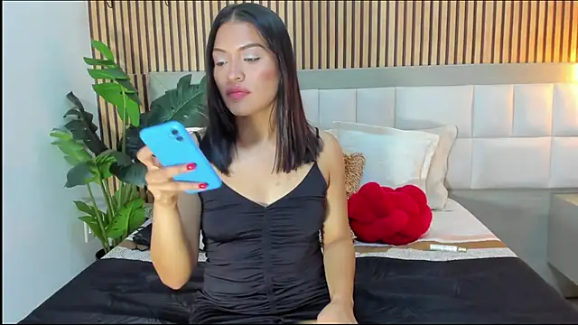 Georgia Vega online show from February 3, 7:41 pm