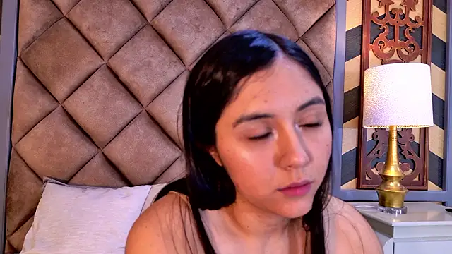 AlisonLamer online show from March 18, 3:13 pm