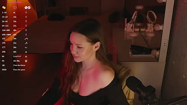 Snapshot of Alisia_here chatting on June 9, 9:16 pm Alisia here online show from June 9, 9:16 pm