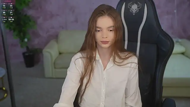 Snapshot of Zlata_Sky chatting on November 12, 3:49 pm Zlata Sky online show from November 12, 3:49 pm