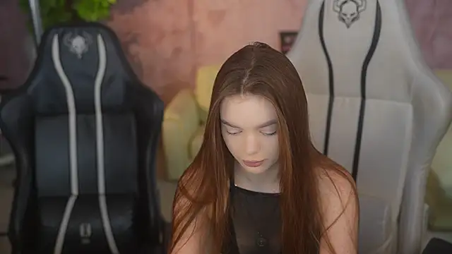 Snapshot of Zlata_Sky chatting on December 1, 7:48 pm Zlata Sky online show from December 1, 7:48 pm