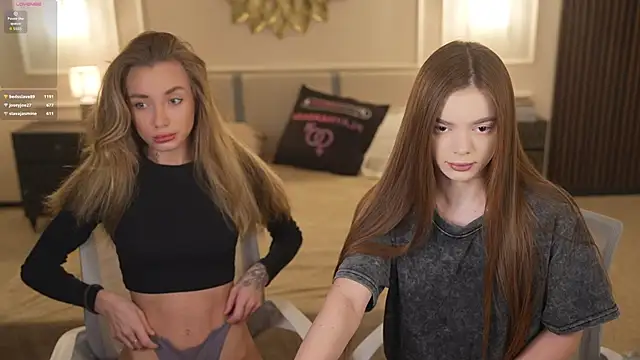 Snapshot of Zlata_Sky chatting on November 13, 4:22 pm Zlata Sky online show from November 13, 4:22 pm