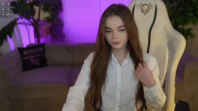 Snapshot of Zlata_Sky chatting on November 15, 7:29 pm Zlata Sky online show from November 15, 7:29 pm