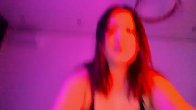 luna yum online show from February 5, 1:12 am