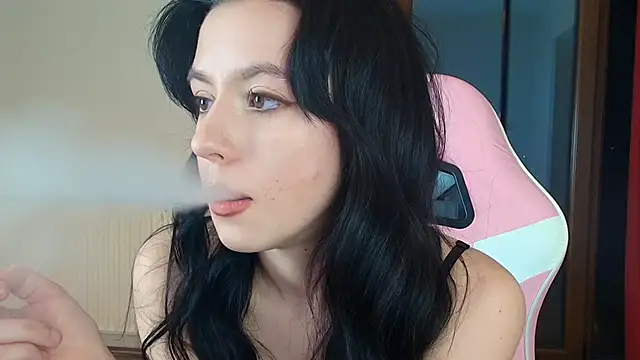 Snapshot of LunaAllure chatting on February 1, 4:16 pm LunaAllure online show from February 1, 4:16 pm