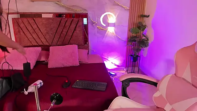 avigail xo online show from April 15, 7:07 pm